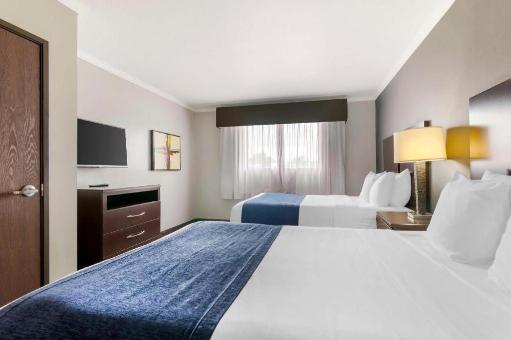 Best Western Plus Olathe Hotel Buitenkant foto