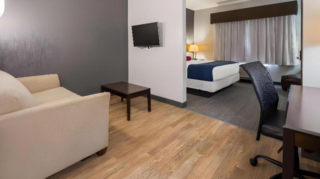 Best Western Plus Olathe Hotel Buitenkant foto