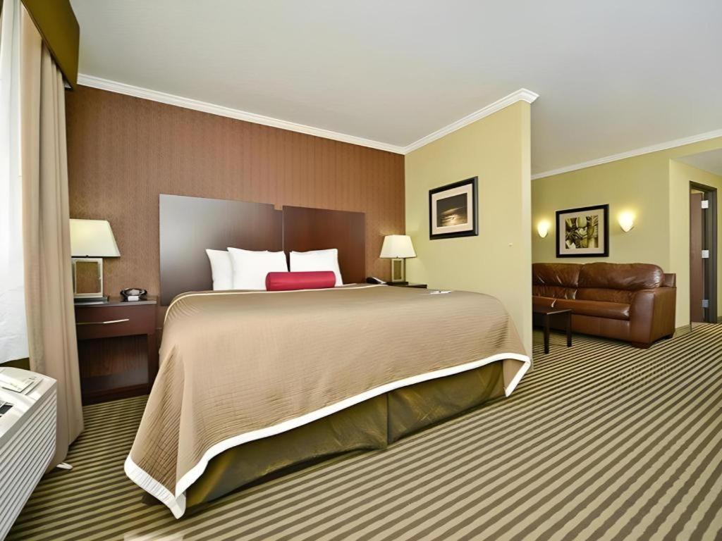 Best Western Plus Olathe Hotel Buitenkant foto