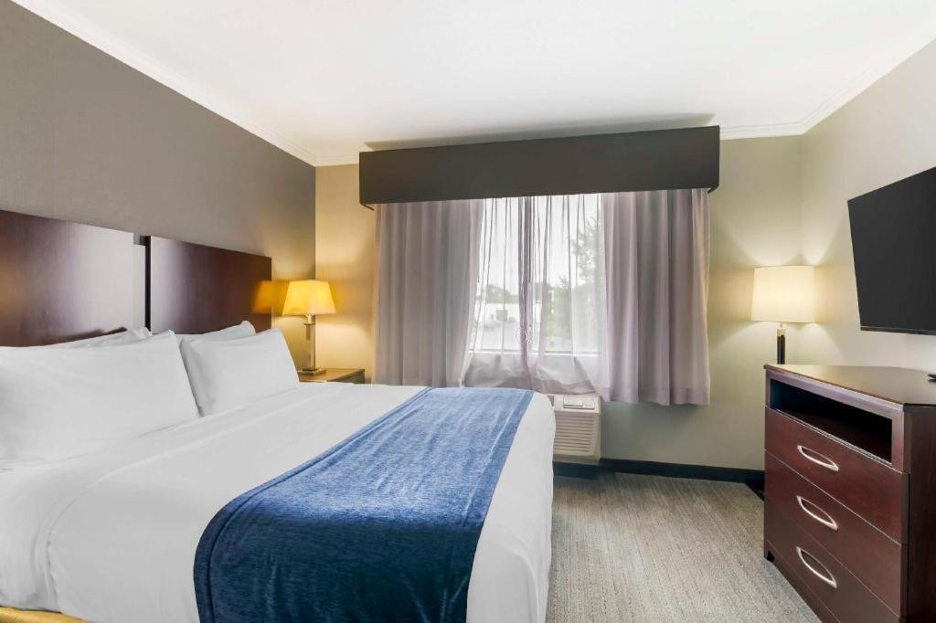 Best Western Plus Olathe Hotel Buitenkant foto